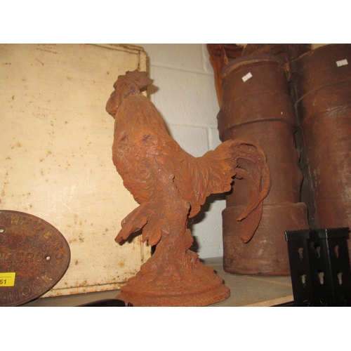 360b - Cast iron patio ornament : cockerel