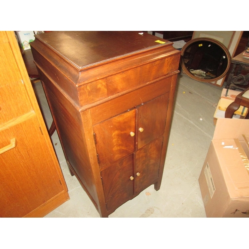 526 - Early 20th century RB patent floorstanding model gramophone