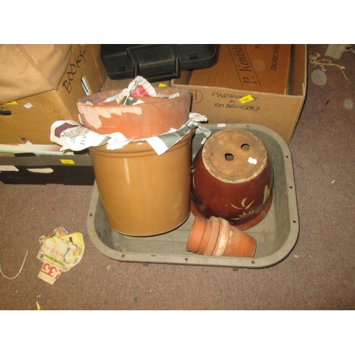 94 - Box of assorted terracotta pots & stoneware storage vessel and other terracotta, chicken crock etc.