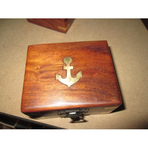 355 - Antique style compass in hardwood box