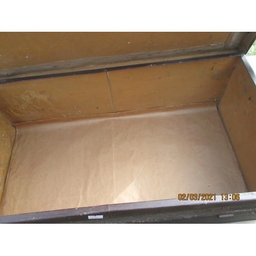 1A - Vintage metal trunk