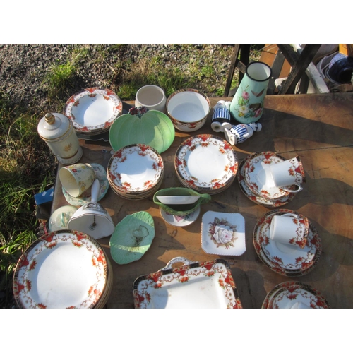 119 - Box of assorted tea and dinnerware