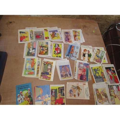 100 - Postcards : Approx. 142 comic postcards regularly mid 20th century