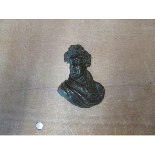 291 - 19th century bronze plaque of Nelson 300 g, 12 cms