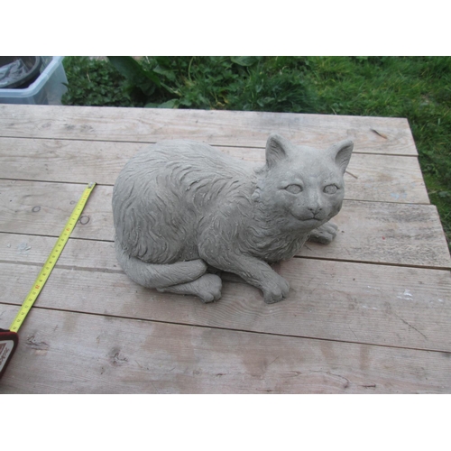 352 - Composite stone garden ornament : Cheshire Cat