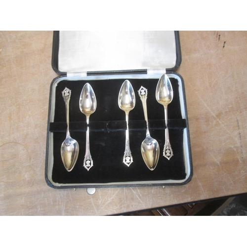 478 - 5 x silver plate teaspoons in a Jenner presentation box