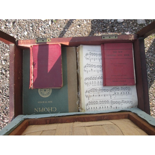 538 - Piano stool with contents of sheet music