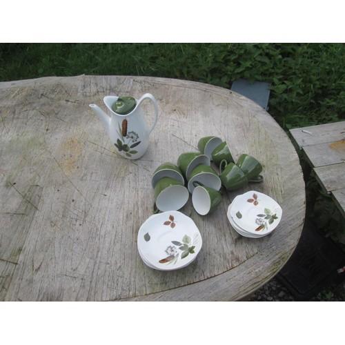 33 - Midwinter Riverside part tea set