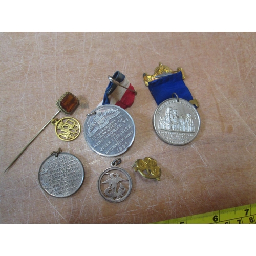 44 - Various base metal commemorative medallions,