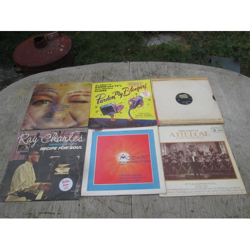 57 - 30 x vinyl record albums : some jazz and other themes