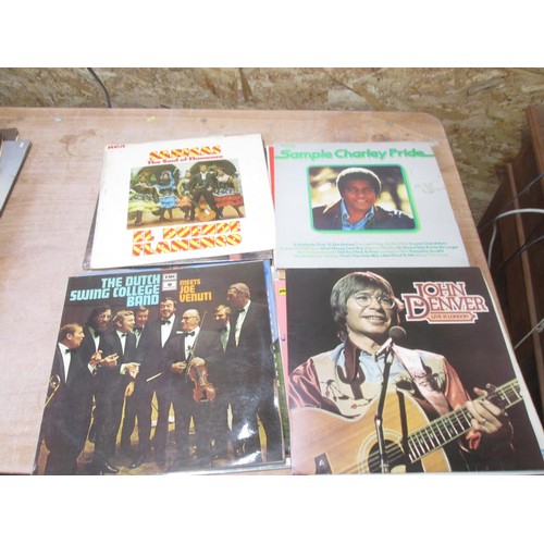 70 - 20 x multithematic vinyl records