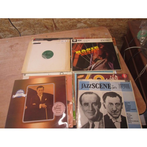 79 - 20 x various jazz and pop records