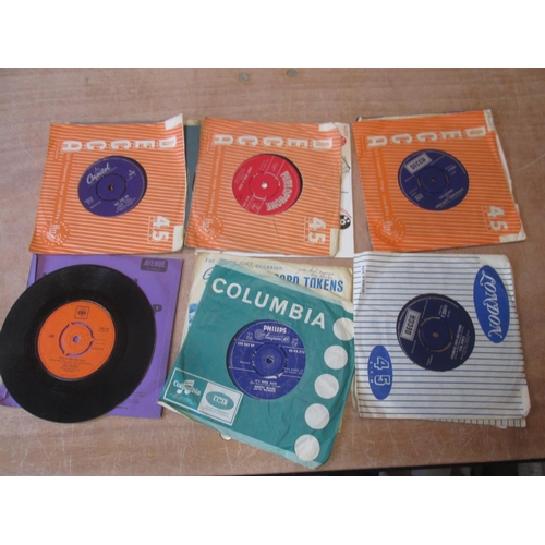 119 - Various 45 singles from the 1960s onwards mainly mainstream pop