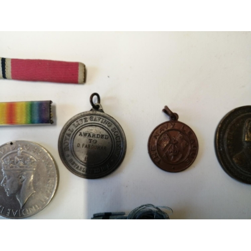 357 - Various military interest medals : Special Constable Medal awarded to Richard W Hebron