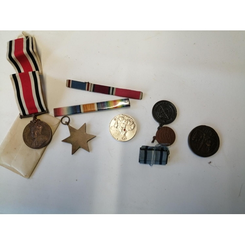 357 - Various military interest medals : Special Constable Medal awarded to Richard W Hebron