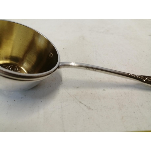 113 - French silver and vermeil tea strainer with gilded interior circa 1900 by Gustav Kneller 40 g