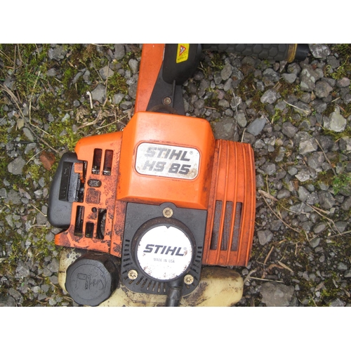 492 - Stihl petrol hedgecutter HS 85