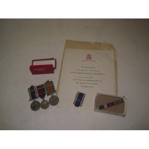 498 - Medals : medal group awarded to Constable James W Manser including Defence medal, 1953 Coronation me... 