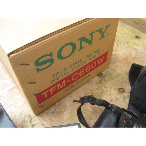 517 - Boxed Sony radio & Pentax P 30 camera with 50mm lens