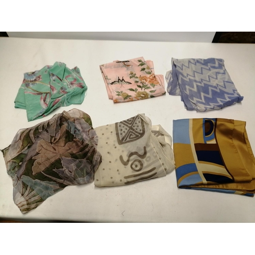 52 - 6 x vintage silk scarves