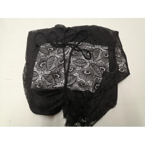 82 - Black cotton floral pattern lace fabric 52