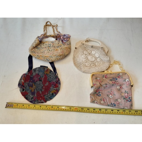 121 - 4 x vintage handbags