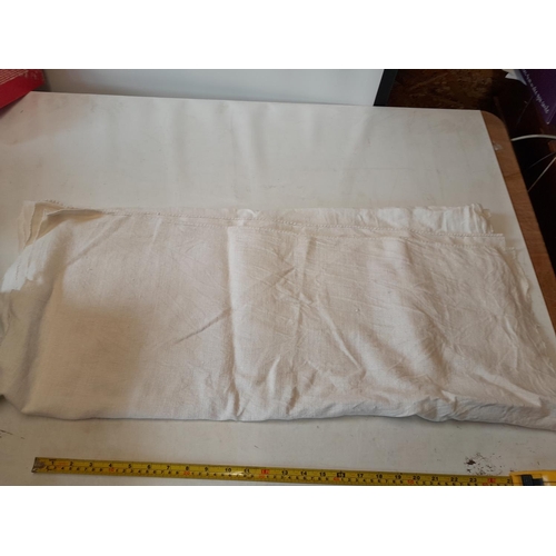 142 - Large piece of linen fabric