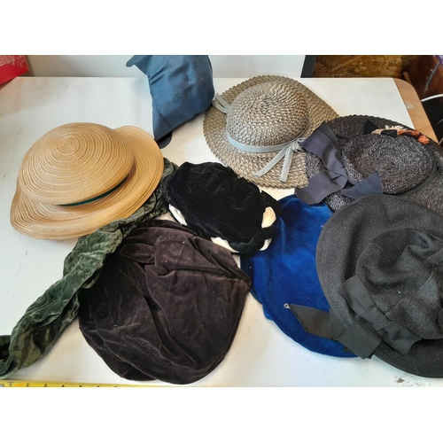146 - 9 x ladies vintage hats