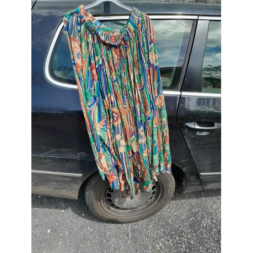 163 - Vintage floral pattern skirt