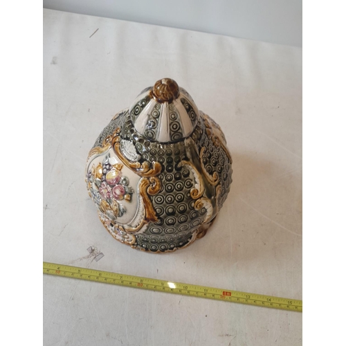 90 - Early 20th century majolica hanging vase