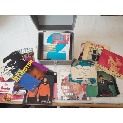 95 - 45's  single vinyl records in carry case : picture discs, EPs, jazz and other themes