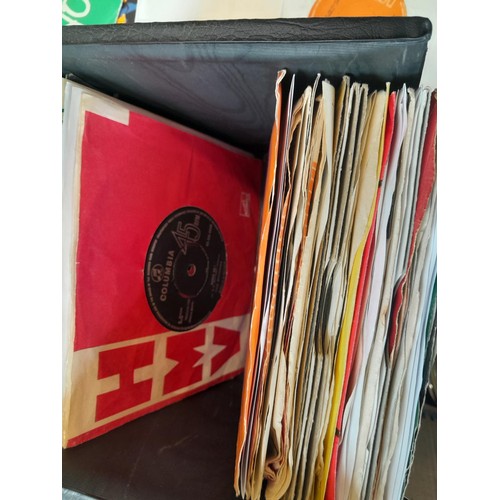 100 - 45's  single vinyl records in carry case  : 60's - 90' commercial pop