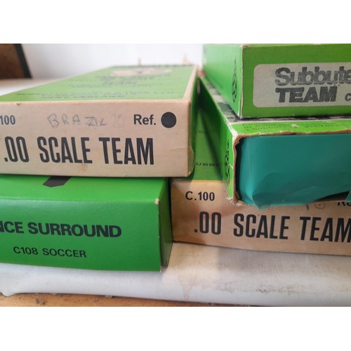 134 - Assorted vintage Subbuteo, complete and incomplete teams and accessories