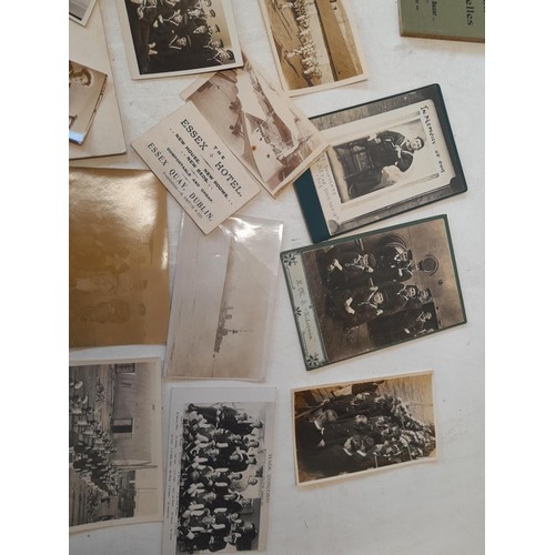 152 - Collection of paper ephemera relating to the Parker & Edwards family, black and white family and Roy... 