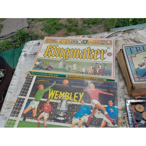 164 - Box of various vintage childs games, chess, draughts, board games