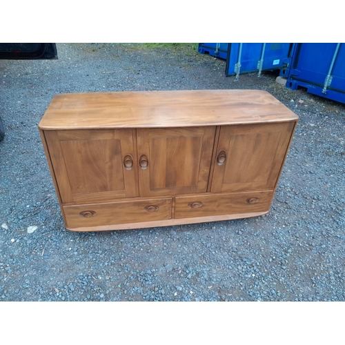 222 - Ercol sideboard, in good condition light staining in places