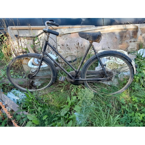 16 - Vintage Ladies Raleigh bike for restoration