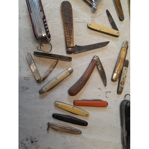 50 - Collection of vintage and modern folding penknives, some spares and repairs, condition varies