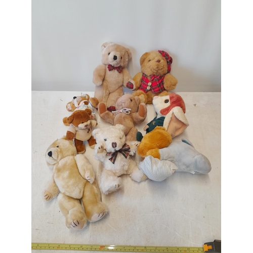 177 - 9 x assorted smaller sized teddy bears : 1 x Keel Toy