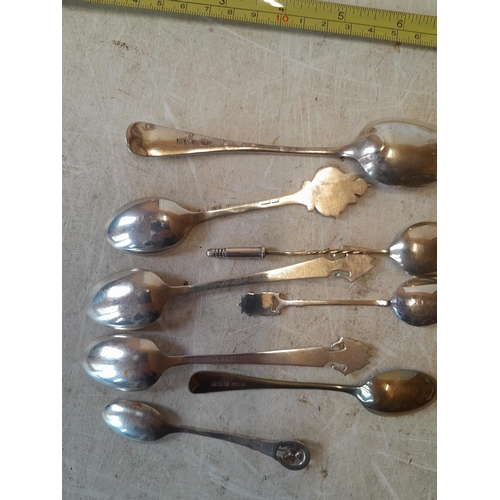 16 - Assorted silver teaspoons 115 g