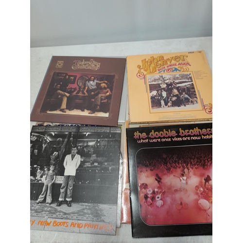 61 - 12 x vinyl record albums : Doobie Brothers, Roger Daltrey, Def Leppard, Sandy Denny Ian Dury