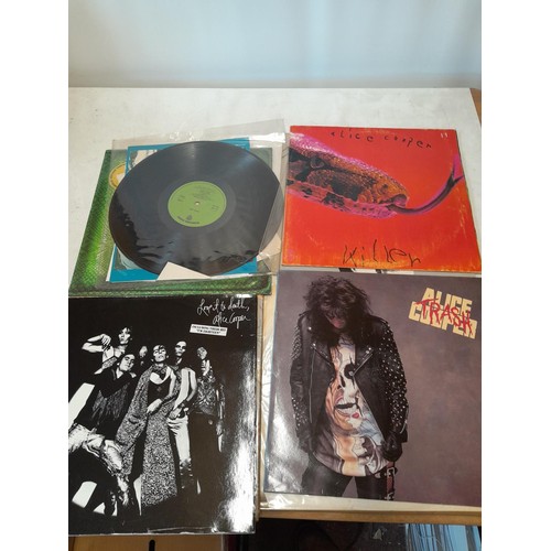 75 - 11 x vinyl record albums : Alice Cooper : Schools out missing everything, Muscle of Love box sleeve ... 