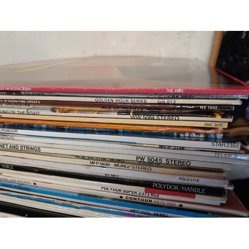 115 - Multithematic record albums