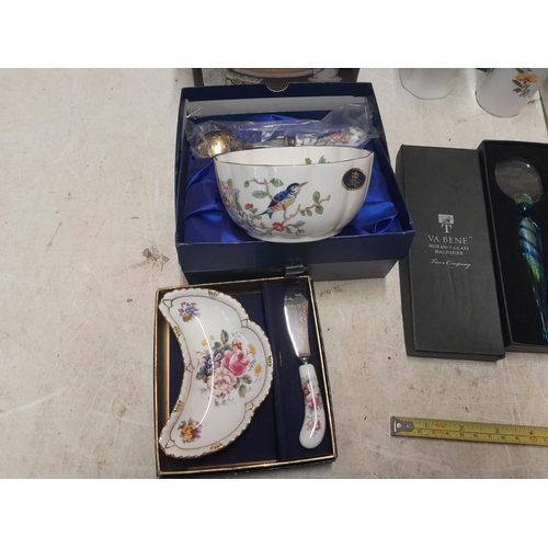 146 - Boxed Aynsley china, Royal Crown Derby boxed, collectors plate Murano glass magnifying glass and Box... 