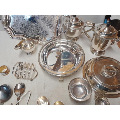 160 - Assorted silver plated ware, toast rack, tea set, serving dish and tray etc.