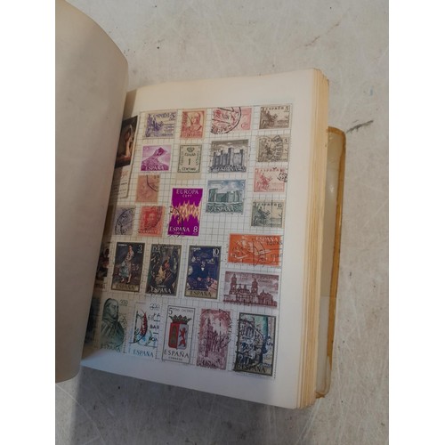 172 - Stamps : An extensive used collection of stamps of the British Commonwealth & Foreign countries in a... 