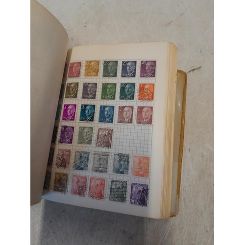 172 - Stamps : An extensive used collection of stamps of the British Commonwealth & Foreign countries in a... 