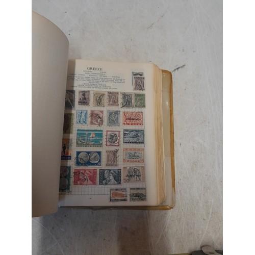 172 - Stamps : An extensive used collection of stamps of the British Commonwealth & Foreign countries in a... 