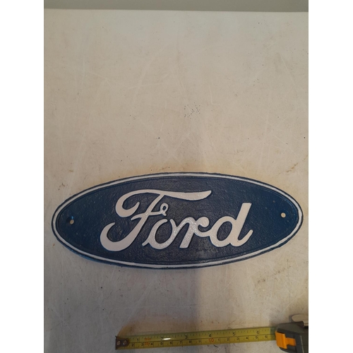 232 - Cast iron advertising sign : Ford