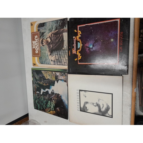 288 - 12 x vinyl record albums : Mike Oldfield, Joe South, Snafu Situation Normal, Cat Stevens : Mona Bone... 